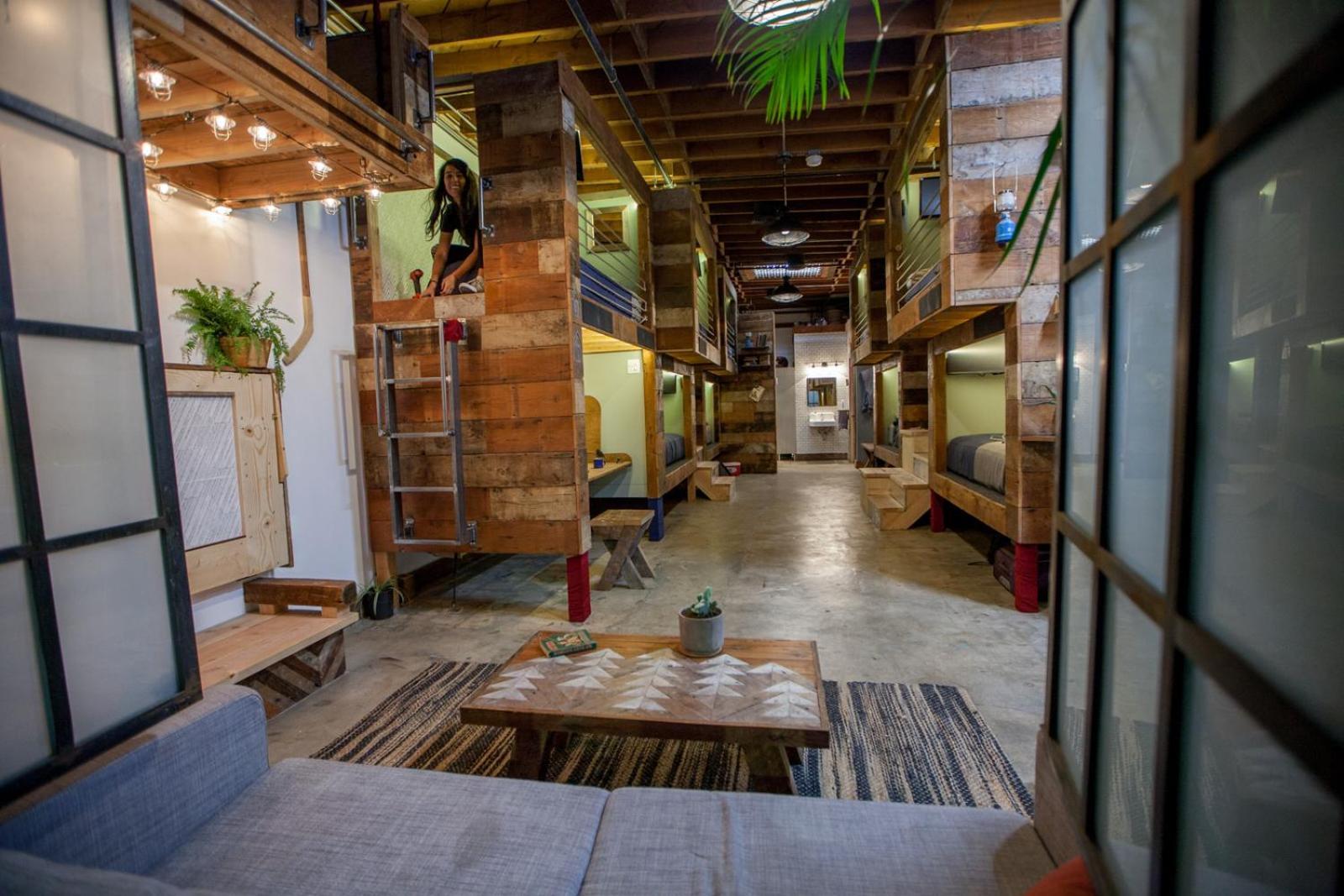 Podshare East Hollywood Hostel - Los Angeles — Photos 1